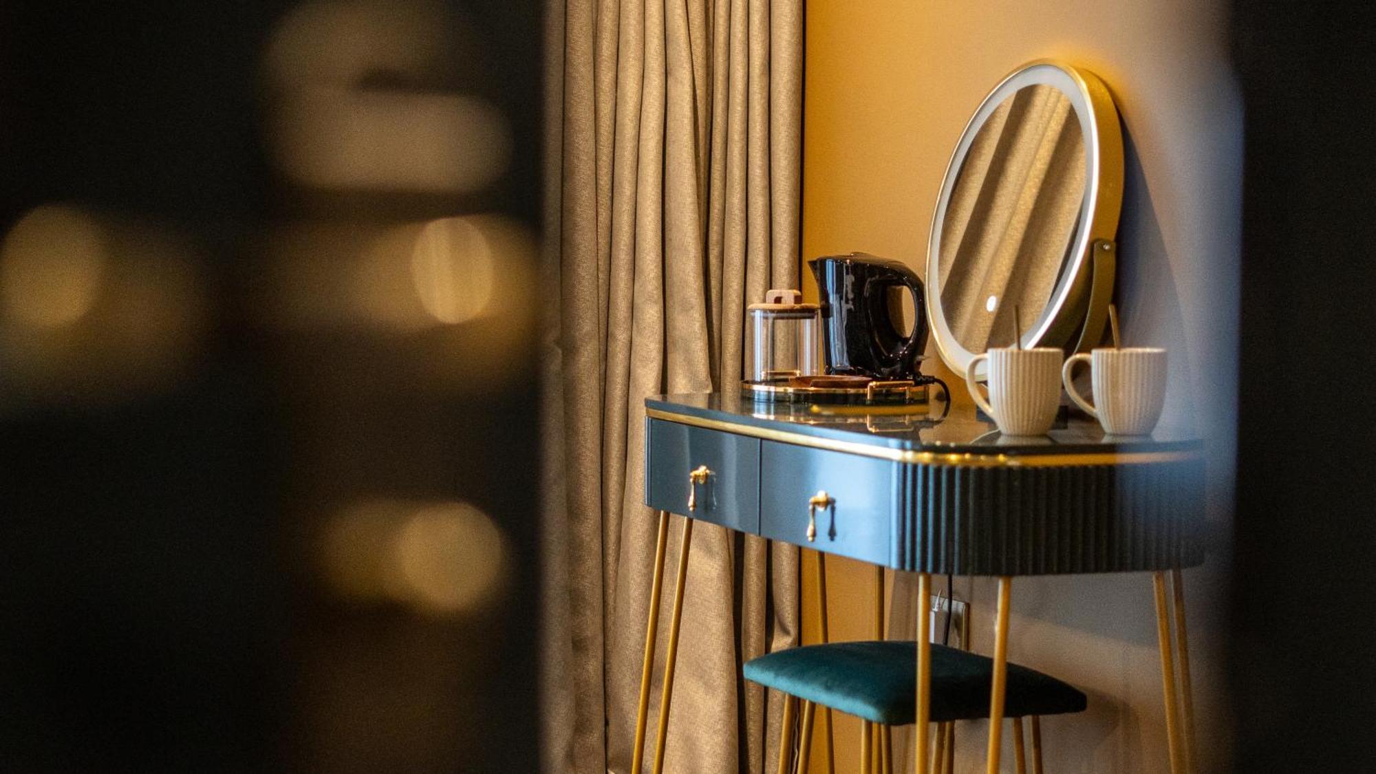 Howfield Hotel 梅瑟蒂德菲尔 外观 照片
