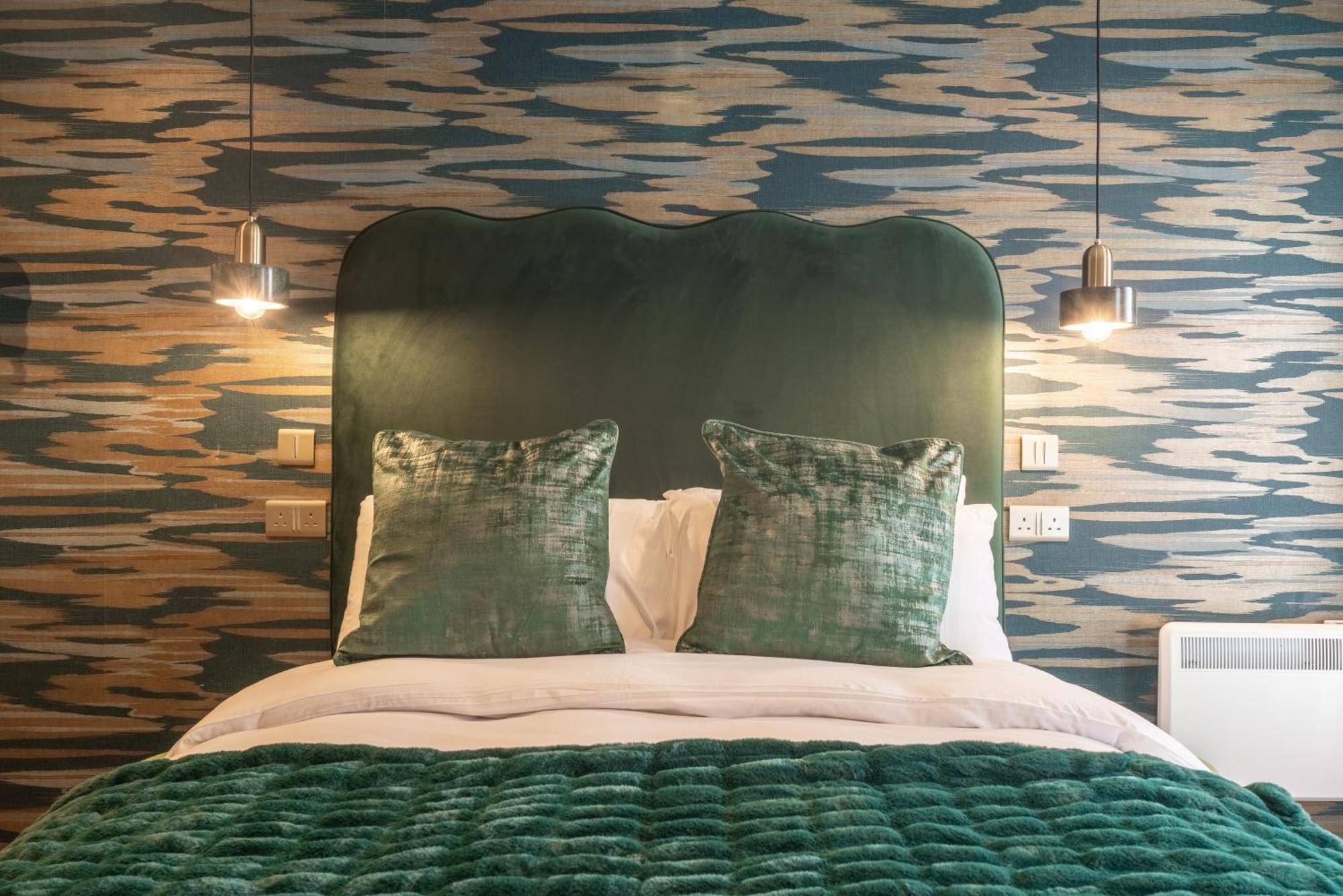 Howfield Hotel 梅瑟蒂德菲尔 外观 照片